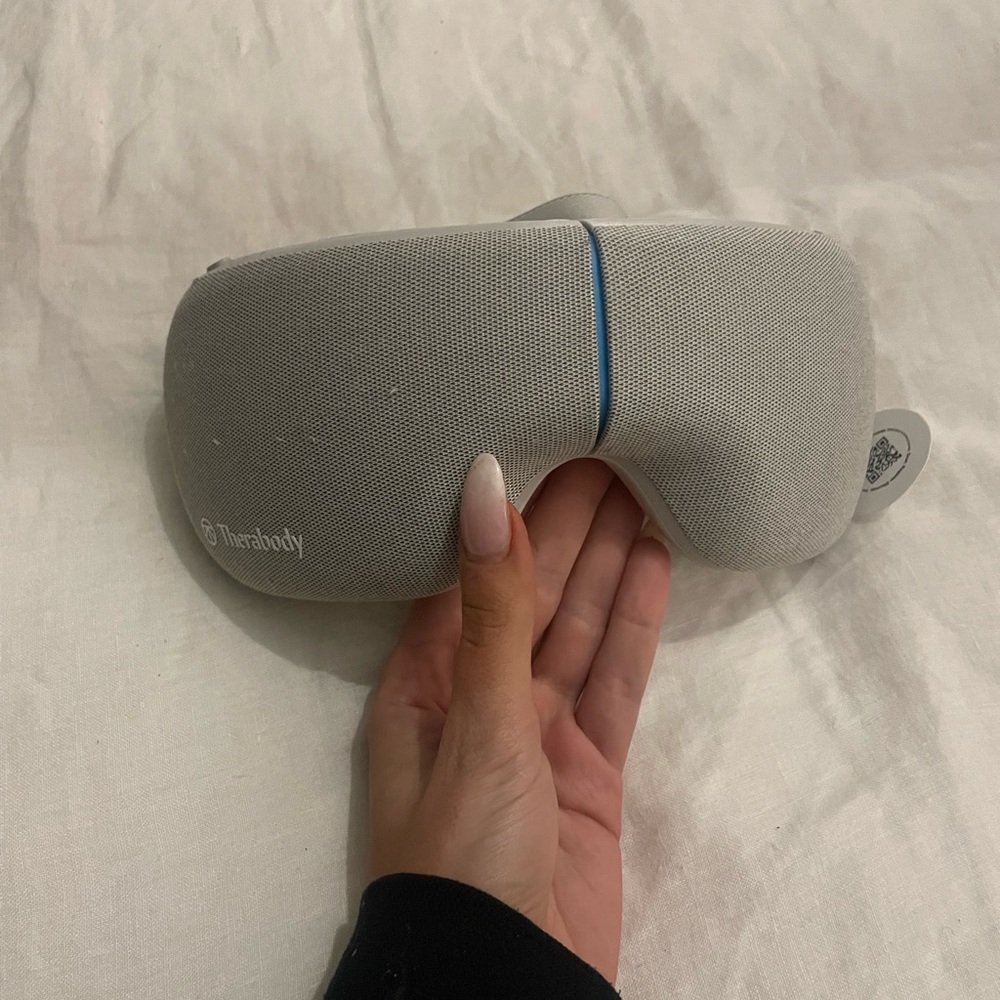 Therabody smart goggles